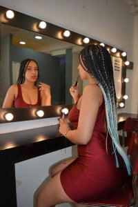 ebony_clyde_