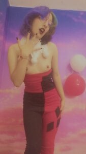 mitsuri_nyx harley quinn ❤️🖤 Pic 5