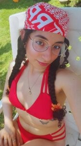 DemiJones_の💦 Pool 🥵の 3枚の写真