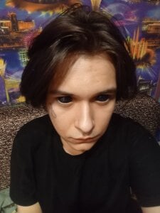 Misha (old version) de GraypacLive  4 Imagens