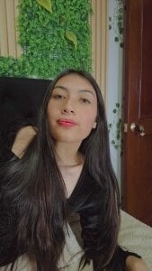 Emma_Nm Public Pic 3