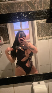 annycavalona Public Pic 4