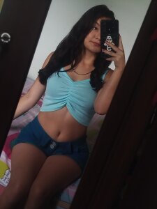 eimy_hot18 Public Pic