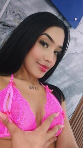 sophiacuttee 🎆🎇Freedom in each curve, happy 4th of July❤️🤍💙 Pic 8