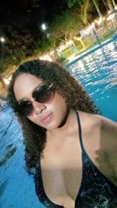 SamJones_ ME OUTSIDE Pic 8