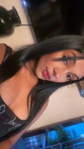 Gabby_Stunning: Public ( 4 фото)