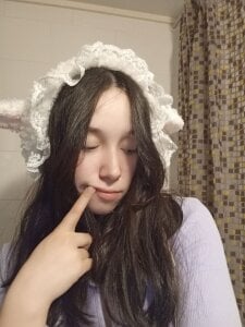 KiraHarmann hehe Pic 4