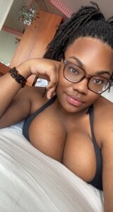 KendraHart21