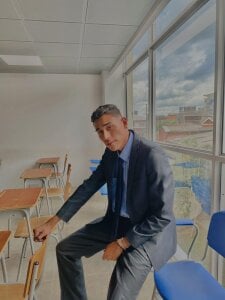 Adam_Grey Public Immagine 