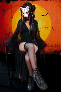 tatty_wilson 💋 Warming up for a wicked Halloween night 🔥 사진 3