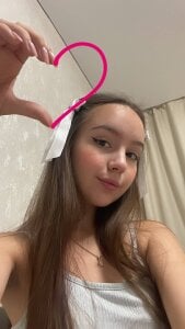 LisaSmiths Aint im a Cutie?? Pic 2