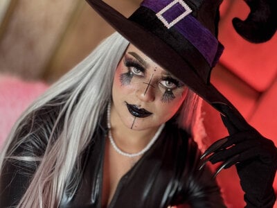 SoffiQueenのunder the power of my magic✨😏の 4枚の写真