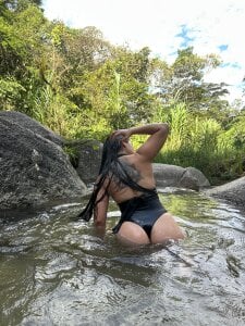 Amel_Rose Public Pic