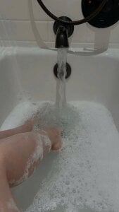 Shower with Sunny de Sunny-Flower  3 Imagens