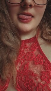 loflow69 Dentelle rouge 😘🤭 Pic 2