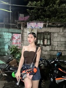 Amber_Lynn Public Hình 7