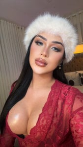 Your_Majesty_Tyra LOOK LATELY 圖片