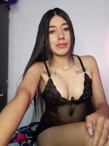 TaylorLove- Public Pic 2