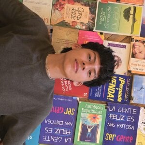 Valentino_Lux nice places I've been Pic 2