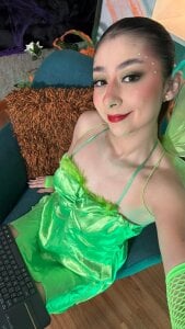 MilenaCrown A little shine, a little danger ✨💋 Pic 4