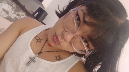 christina_vamp1 😏 A beautiful face that makes you fall without a single word. Pic 7