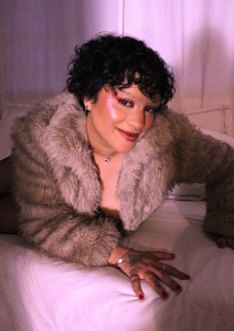 Alaska_deluxe Come to my bedroom Immagine  6