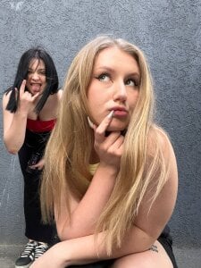 AmyStewart Lifestyle Lora and Tara😋 Immagine  3