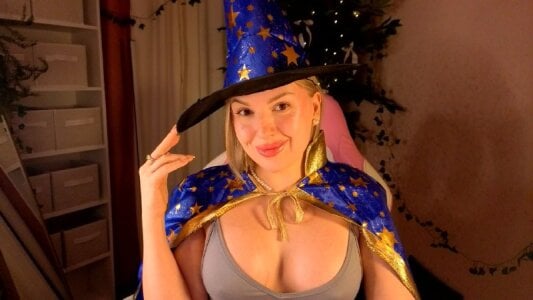 crowned_goddess magical goddess зображення 2