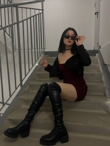 StacySanchez Sexy me on your yes! Pic 5