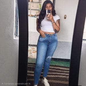 maggiass Welcome to my room Pic