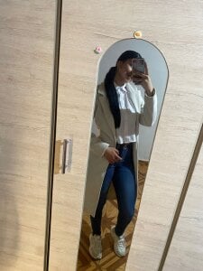 nina_wood11 me 💖 Pic 4