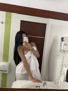 AllysonGreys GOOD MORNING MI AMOR Pic 2