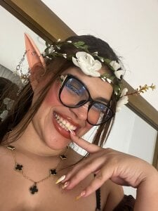 michell_blakke Sexy elf in the garden🧝🏼 Pic 7