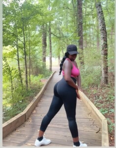 EmeraldLi Real Life BEAUTY 😍 slika 5