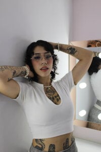 JuliMonroe19 Public Gambar 4