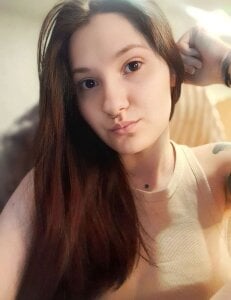 Gloria__Morris Public Pic 2