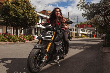 SamanthaAntolin Motorcyclist girl 🏍 Pic 3