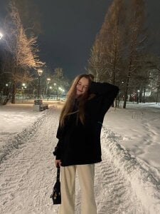 Alicia_Adammss Public Gambar 2