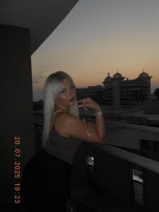 blonde babe🍒 de samybabe Foto 3