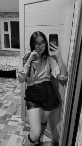 L1llian_Lee Public Pic