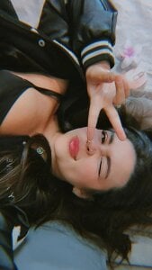 KimDevinneYou shouldn’t look at me like that..it’s dangerous图片 4