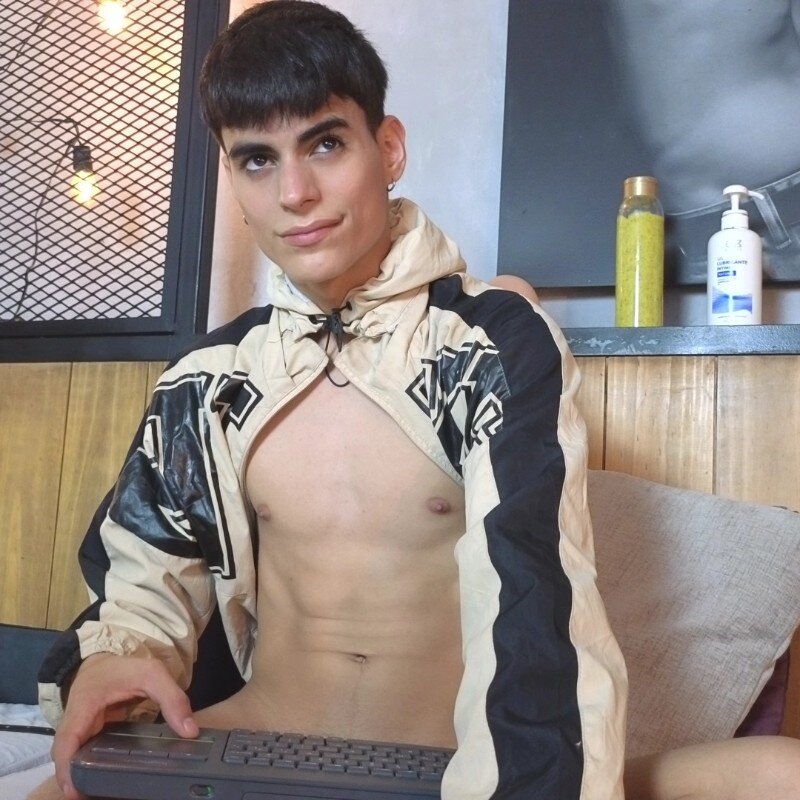 Трендове зображення  7686 Dani_mc1