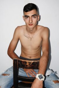 DimitryHank kullanıcısının Me albümü -  9 fotoğraf