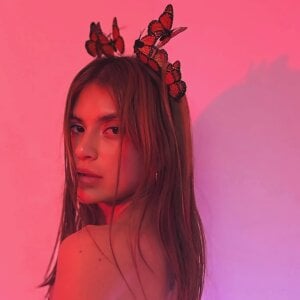 NinaStrawberry Public Pic