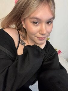 JonnaWalby Darkness suits her รูป  5