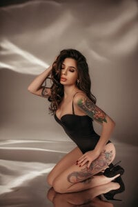 vinkiepinkie Sexy women's day🔥 Immagine  2