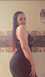 RossieJones Public Pic