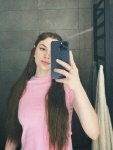 LaveraMeling The morning begins not with coffee, but with a smile in the mirror! Pic