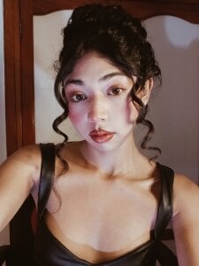 Emmaskinny hey this is me Pic 2