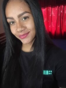 Ariana_0-2 Public Pic